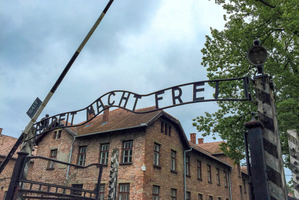 Arbeit macht frei