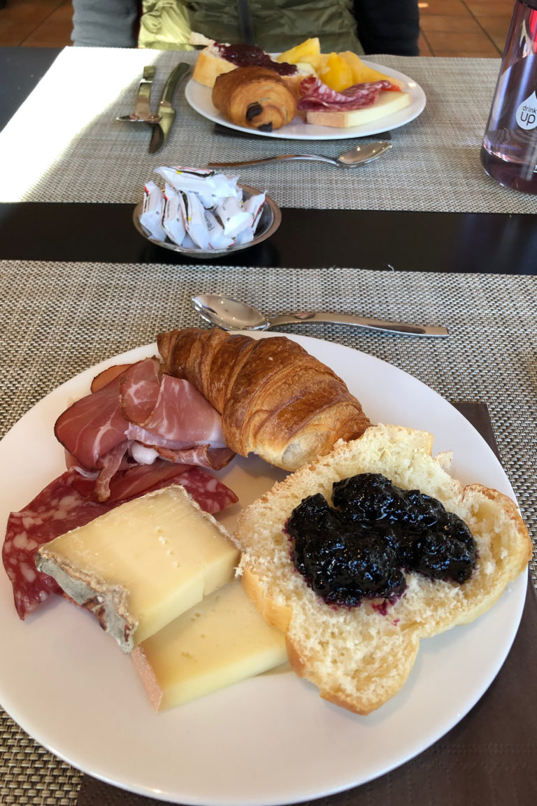 Breakfast at Hotel de l'Arve
