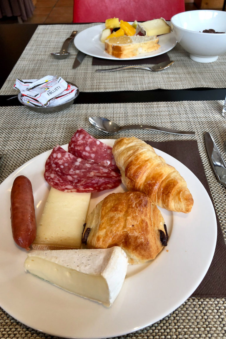 Hotel de l'Arve Breakfast